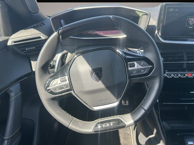 Peugeot 2008 (01/2024, Benzin)