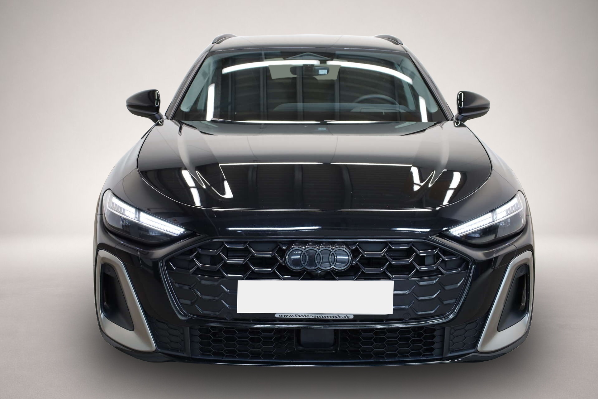 Audi quattro (08/2025, Benzin)