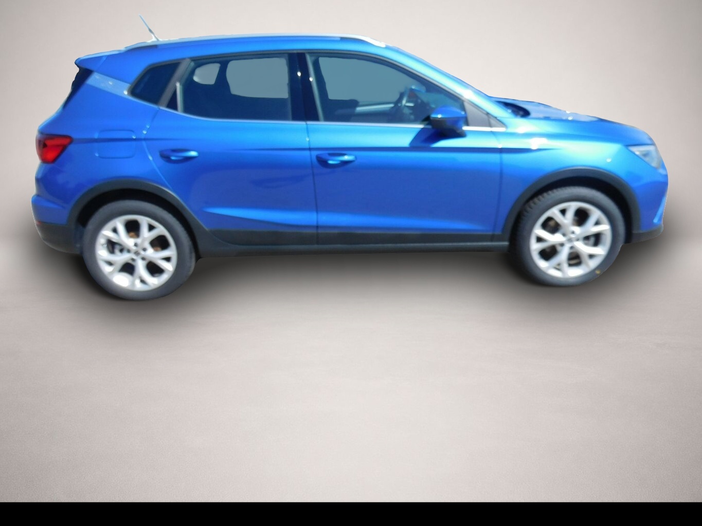 Seat Arona (04/2024, Benzin)