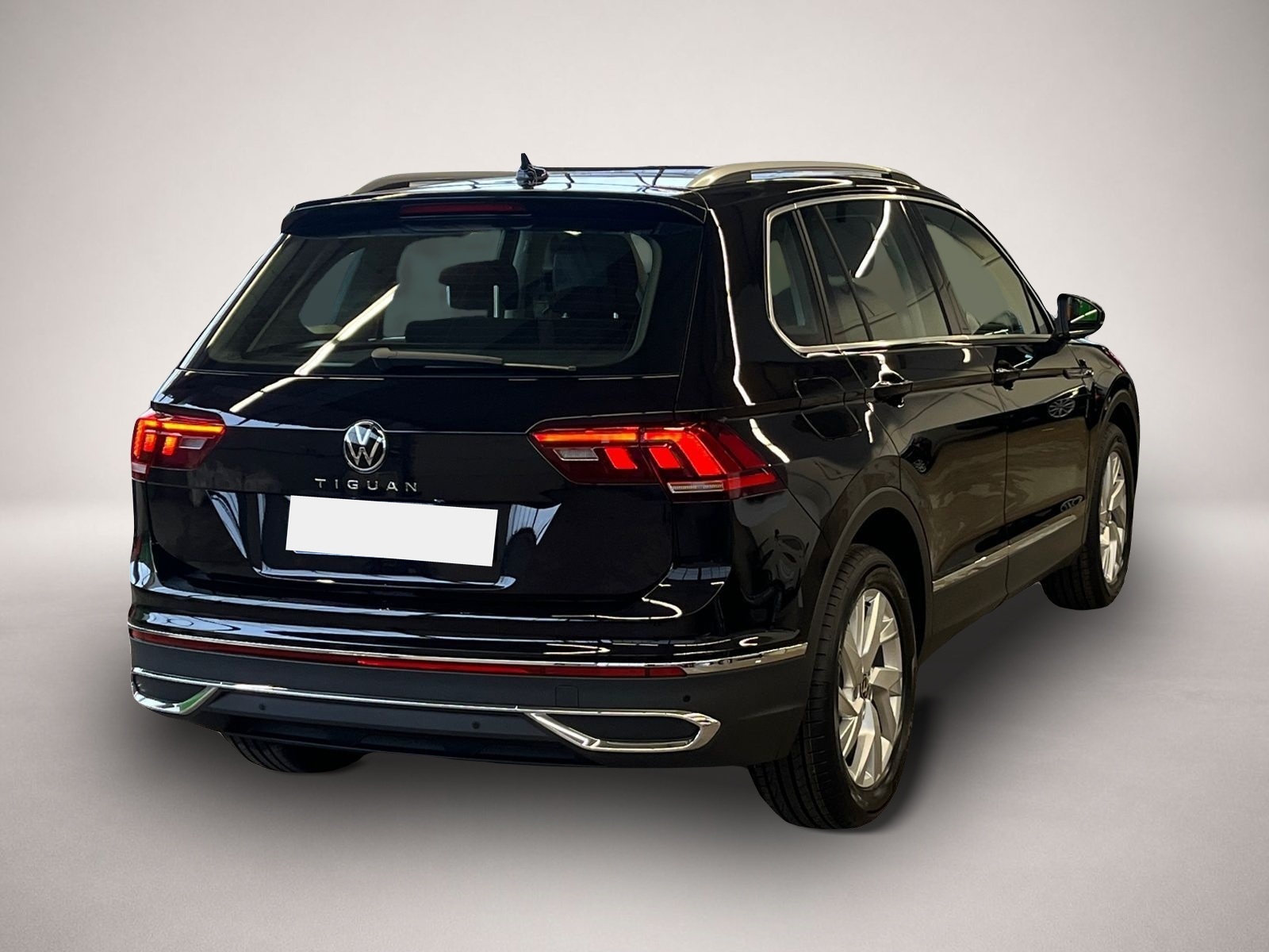 Volkswagen Tiguan (06/2025, Benzin)