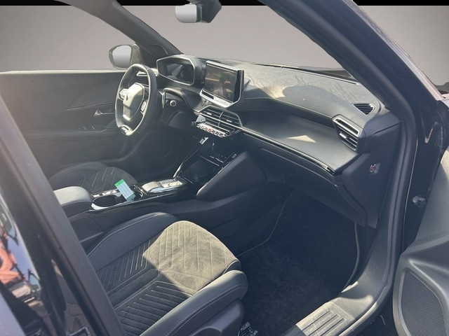 Peugeot 2008 (12/2023, Benzin)
