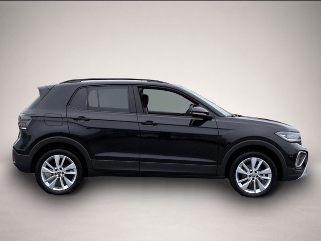 Volkswagen T-Cross, image 2 of 6