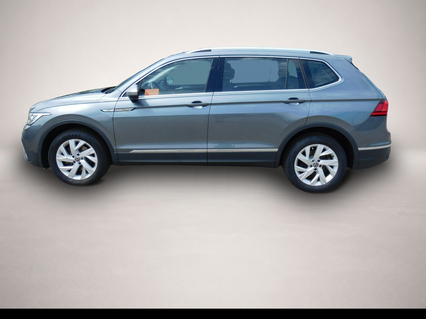 Volkswagen Tiguan Allspace (03/2025, Benzin)