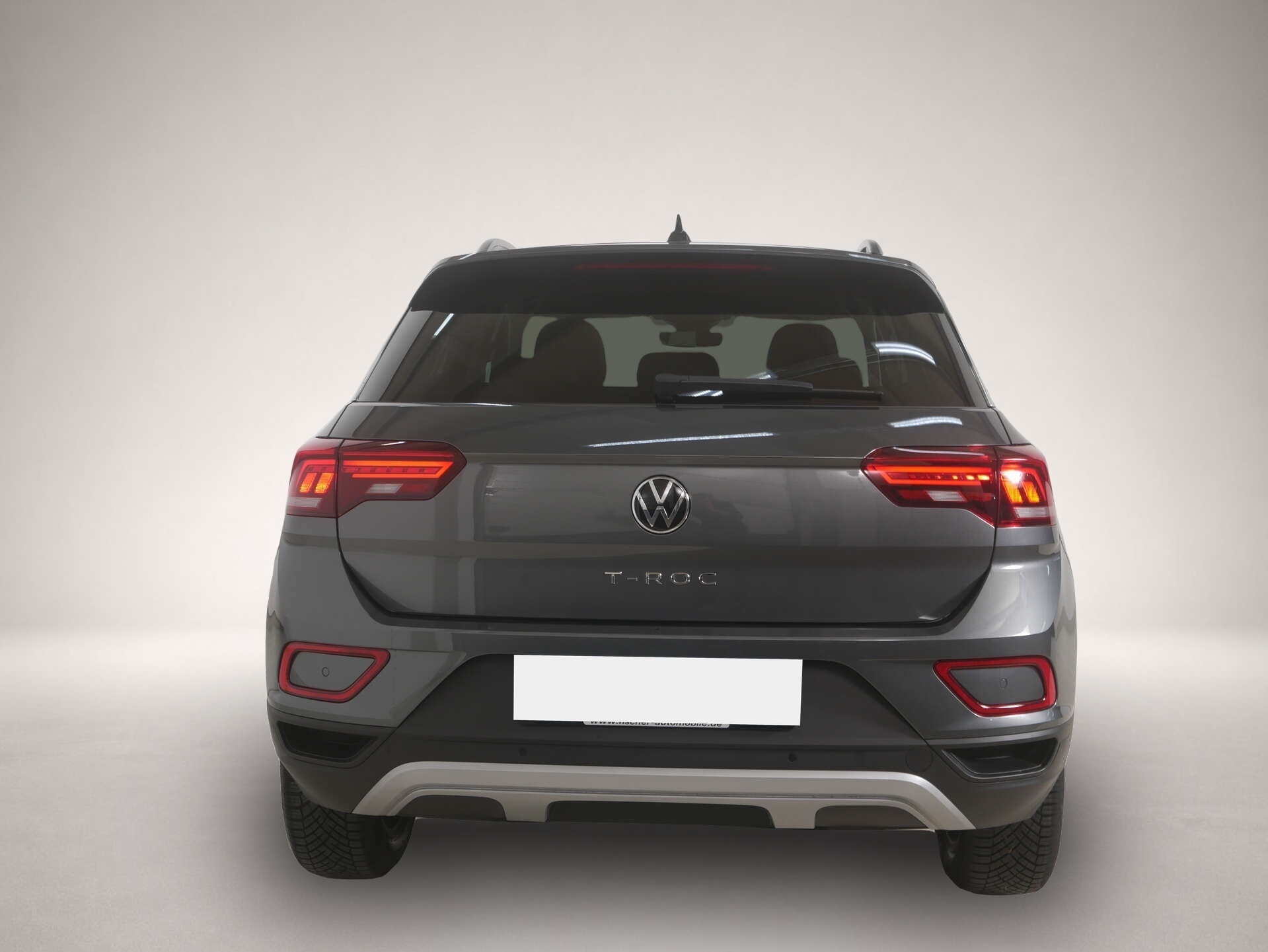 Volkswagen T-Roc (06/2025, Benzin)