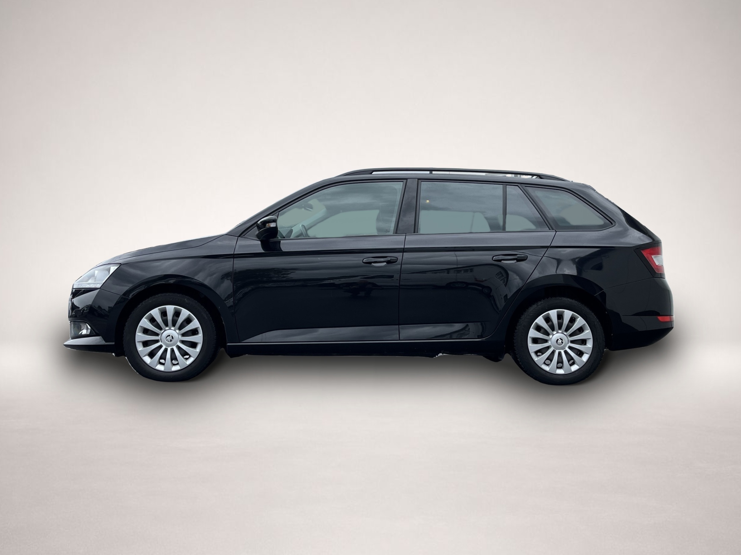 Skoda Fabia (11/2022, Benzin)
