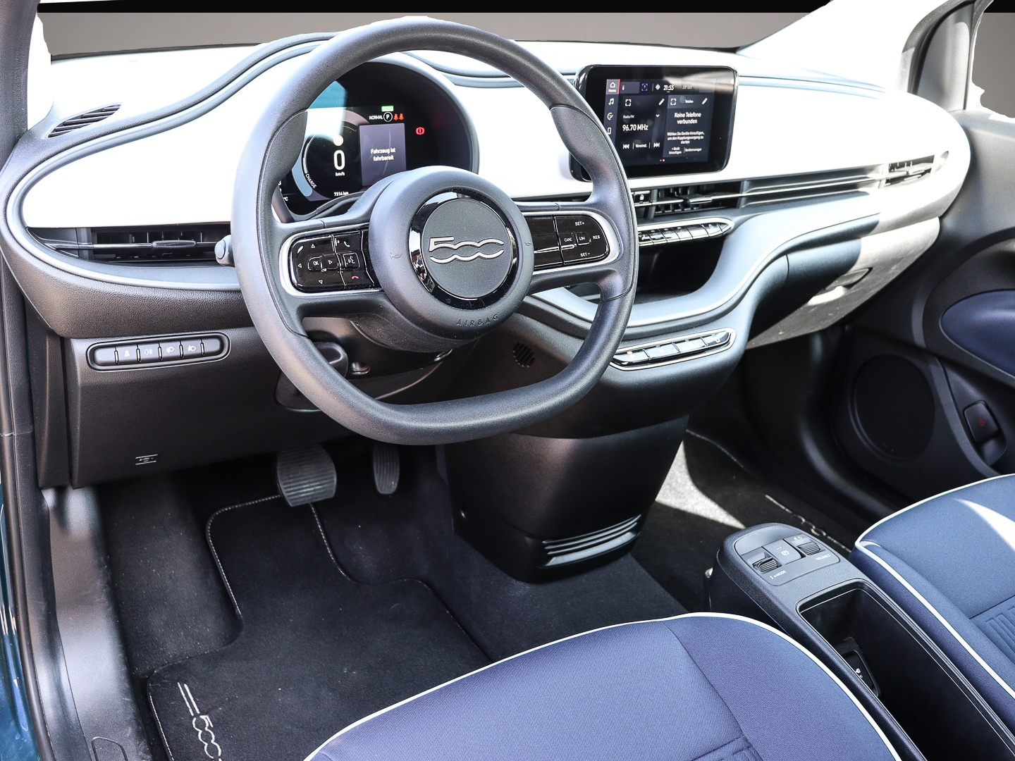 Fiat 500e (04/2023, ELECTRIC)