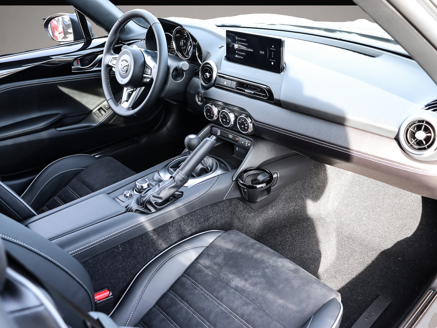 Mazda MX-5 (03/2026, Benzin)