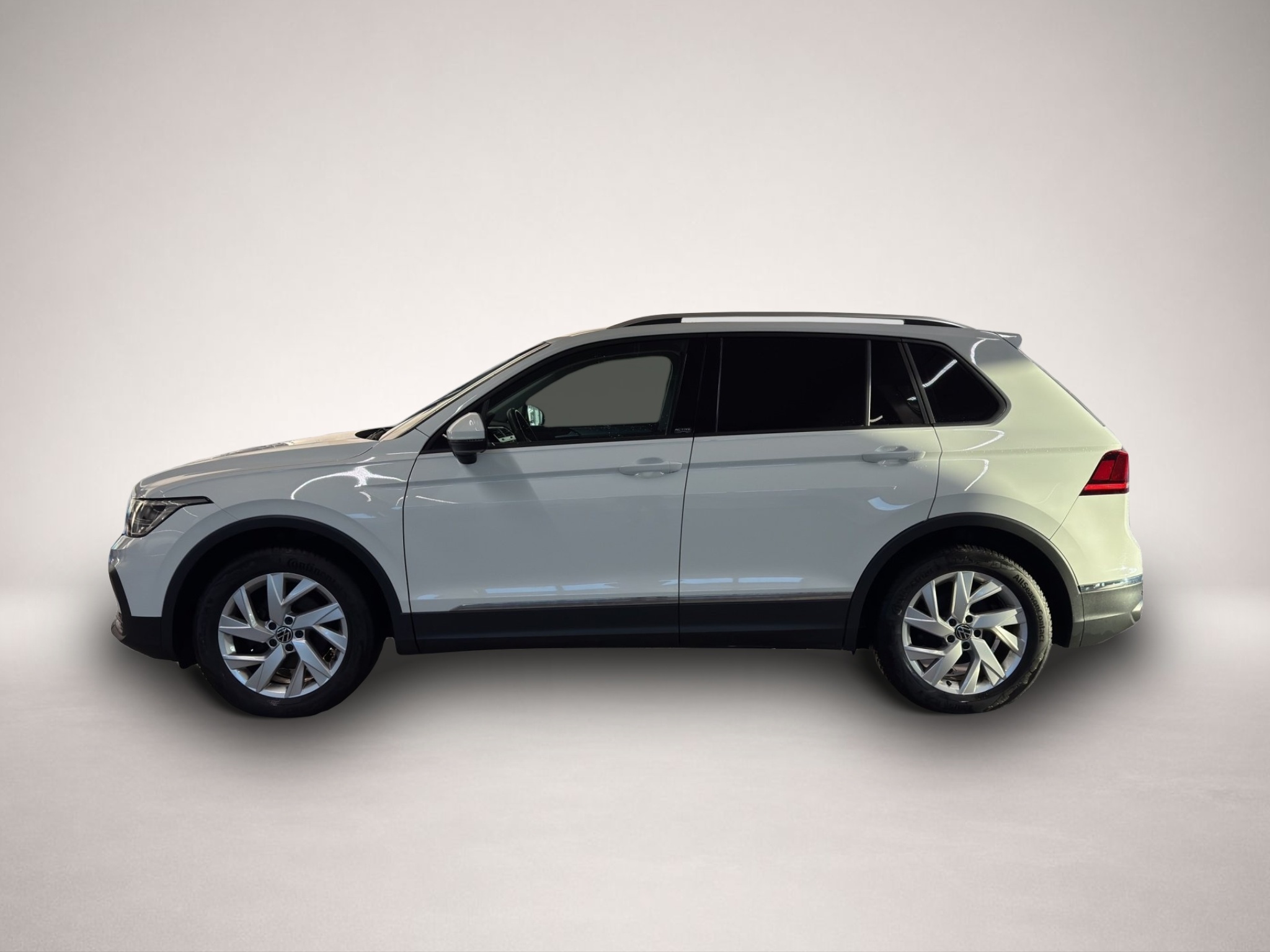 Volkswagen Tiguan (06/2021, Benzin)
