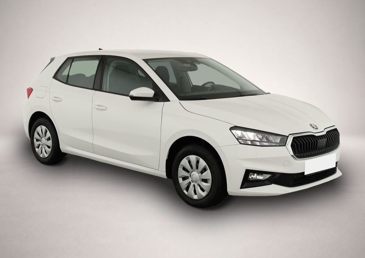 Skoda Fabia (10/2025, Benzin)