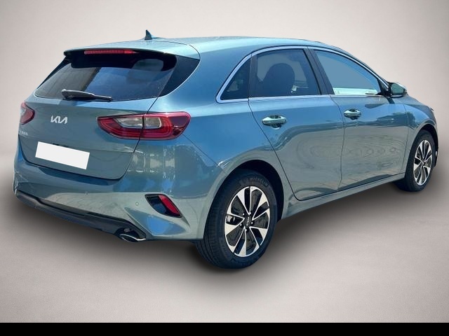 KIA cee'd / Ceed (01/2026, Benzin)