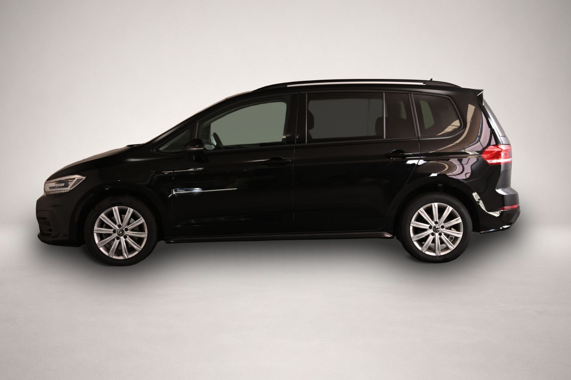 Volkswagen Touran (12/2025, Benzin)