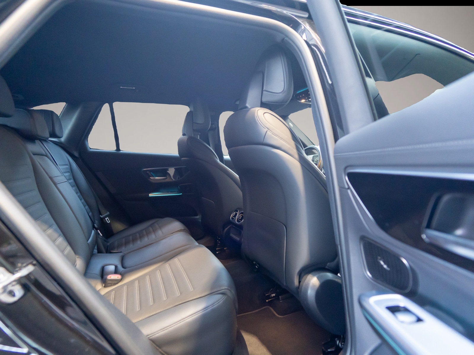 Mercedes-Benz GLC 300 (03/2023, Hybrid (Diesel/Elektro))