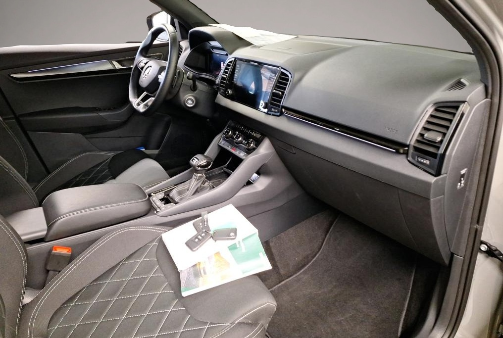 Skoda Karoq (06/2024, Benzin)