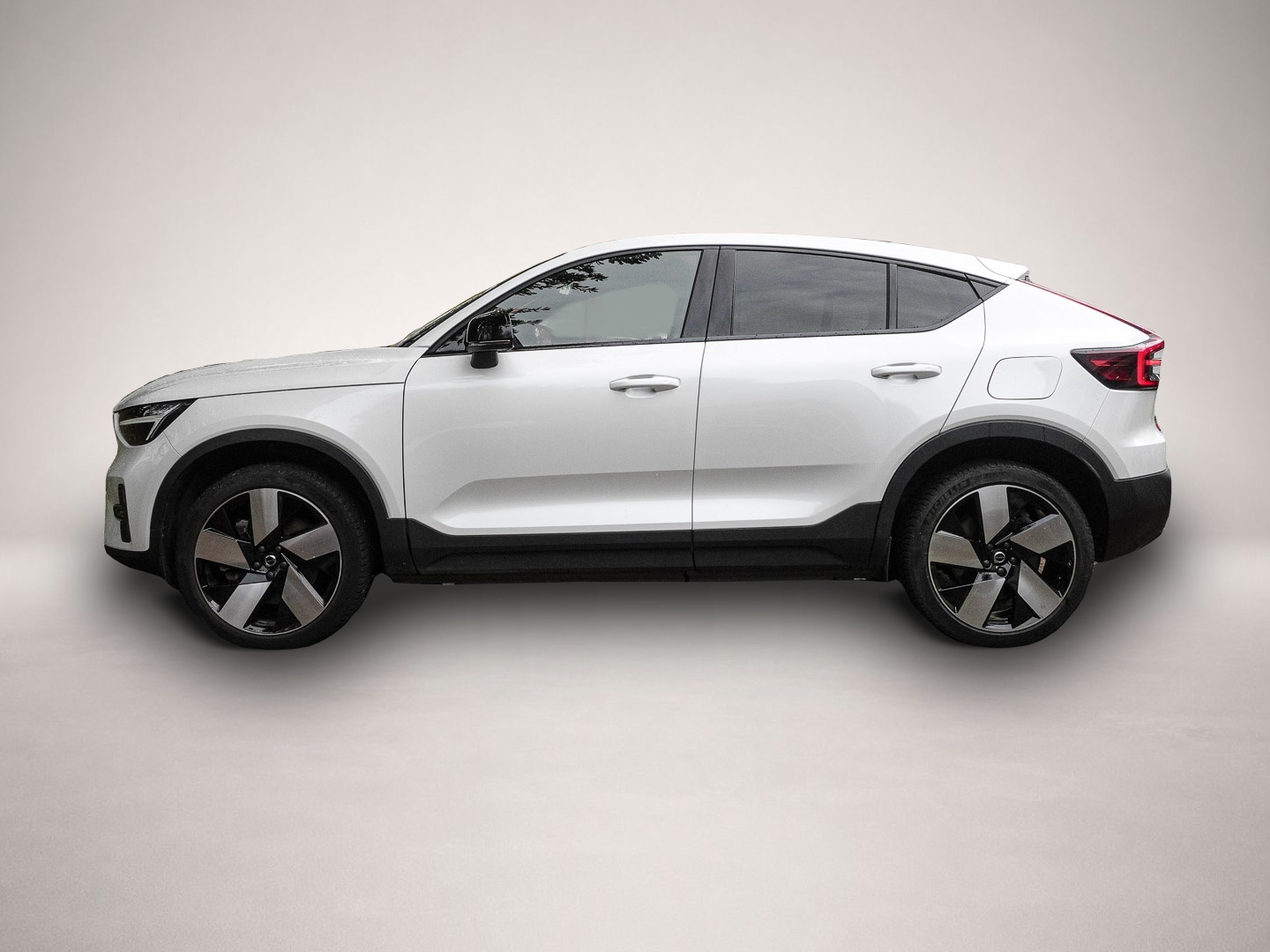 Volvo C40 (10/2022, ELECTRIC)