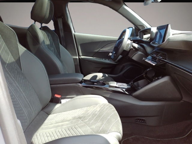 Peugeot 2008 (04/2025, Benzin)