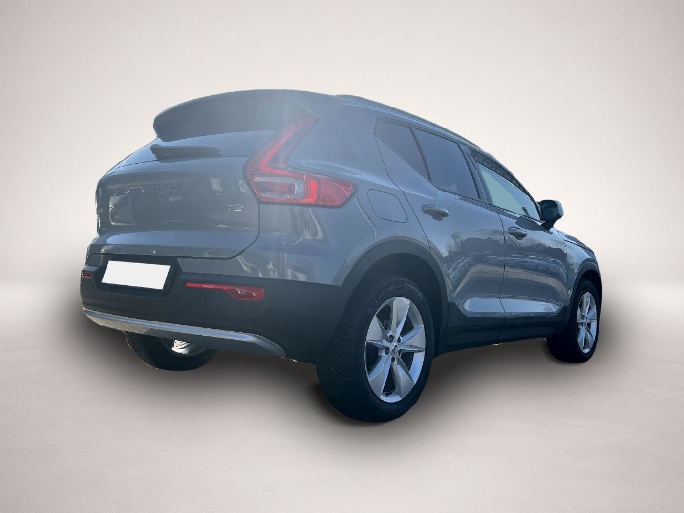 Volvo XC40 (12/2023, Benzin)