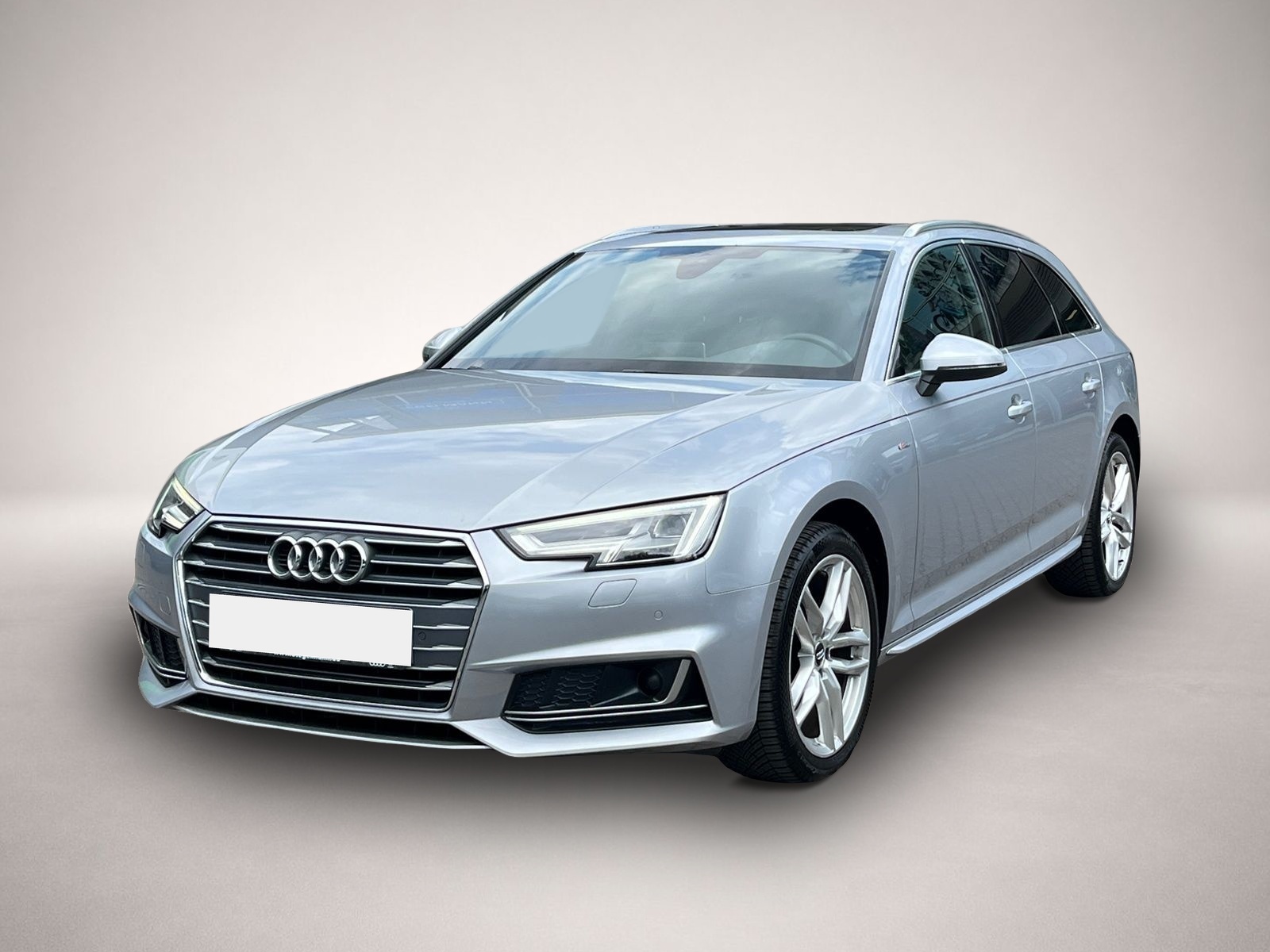 Audi A4 (07/2017, Benzin)