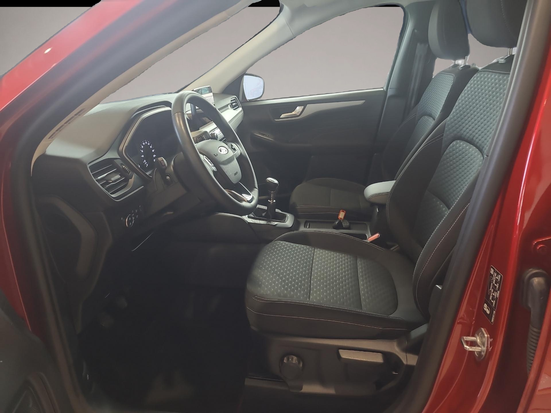 Ford Kuga (11/2023, Benzin)