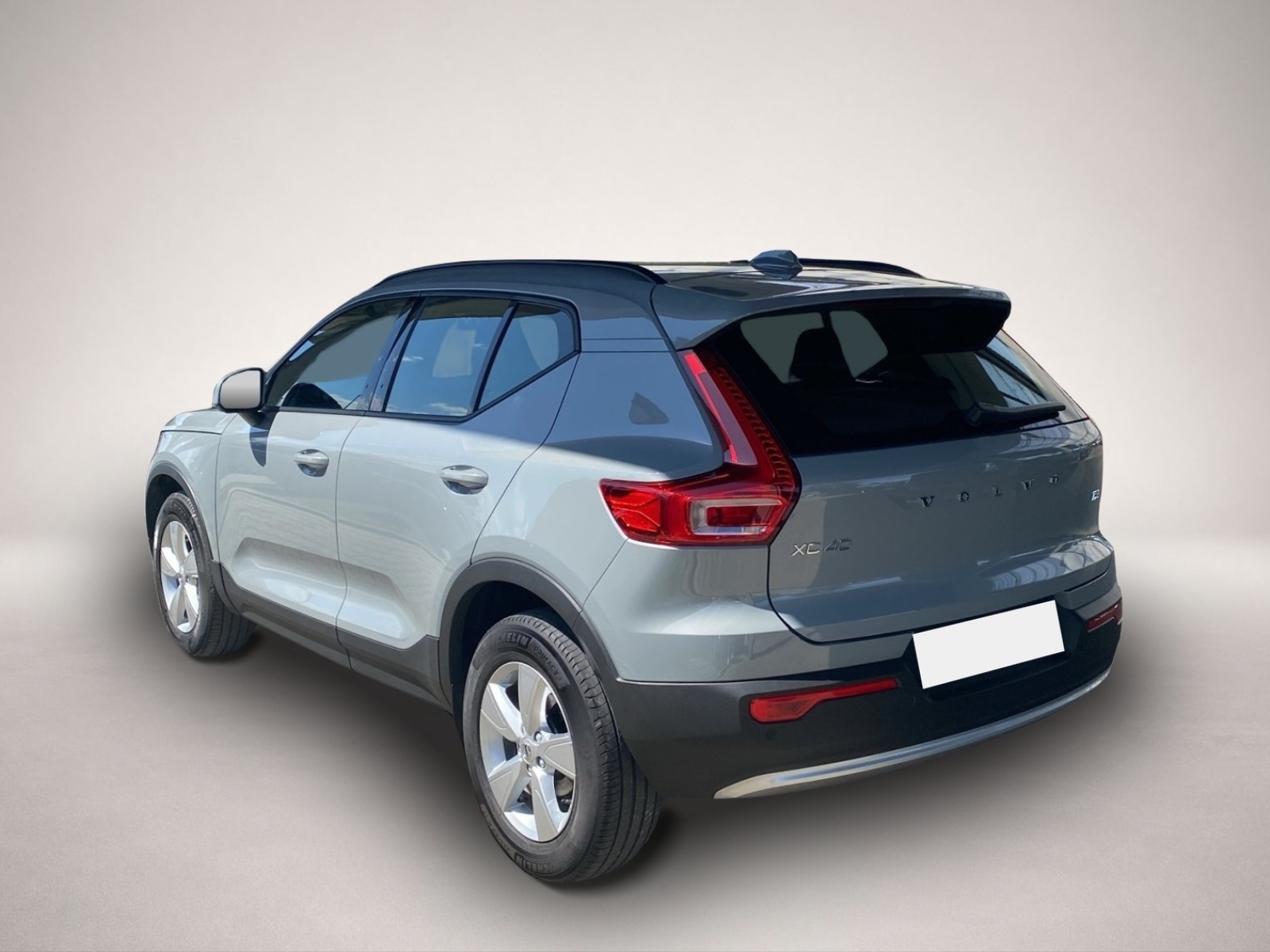 Volvo XC40 (07/2023, Benzin)