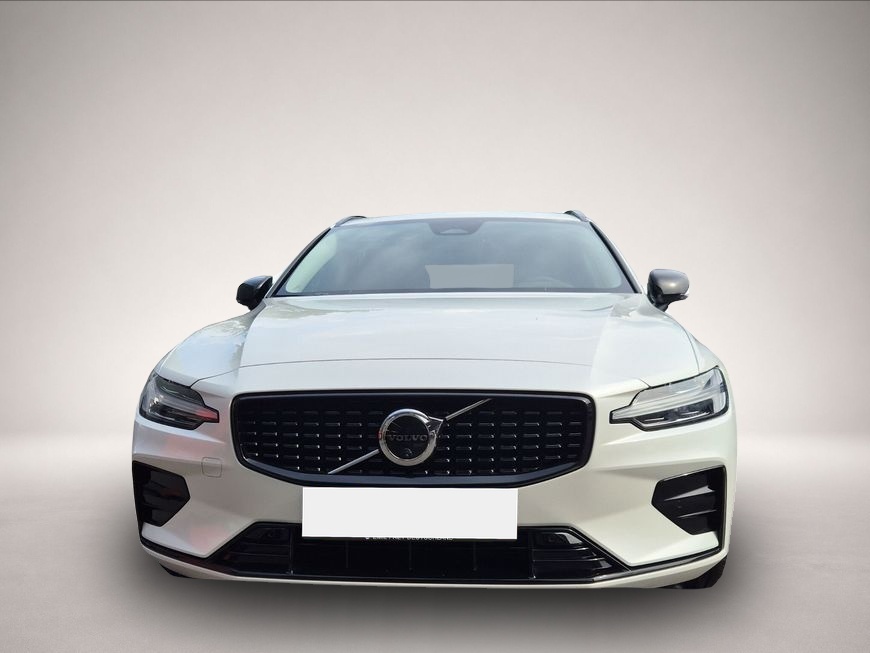 Volvo V60 (10/2025, Benzin)