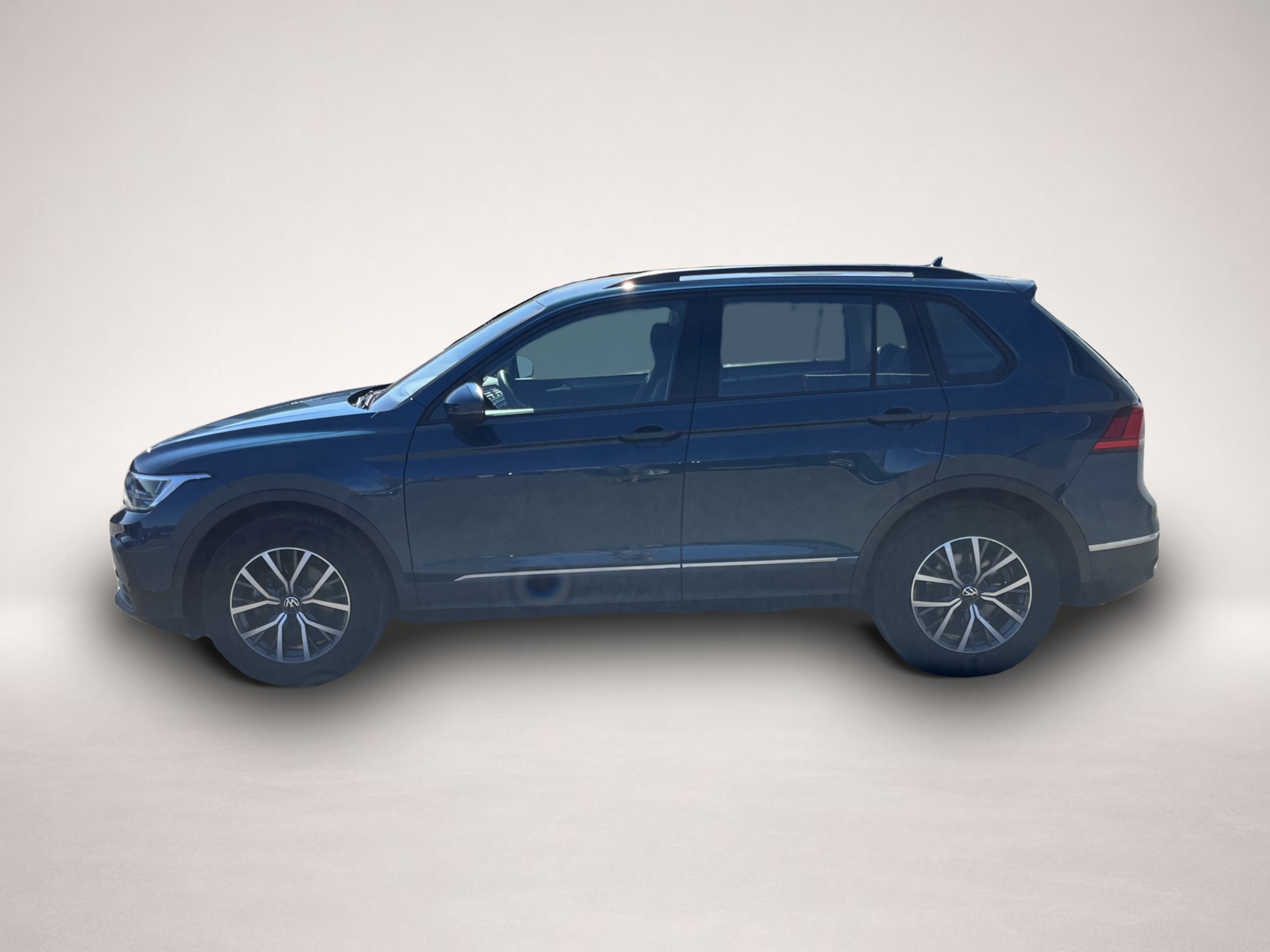 Volkswagen Tiguan (11/2023, Benzin)