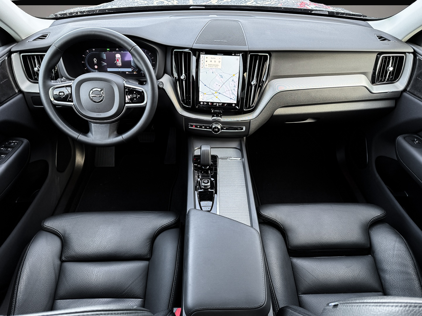 Volvo XC60 (12/2023, Benzin)