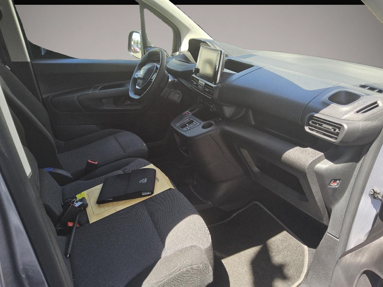 Peugeot Partner (05/2023, ELECTRIC)