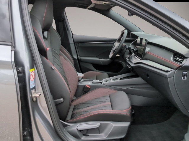 Skoda Octavia (06/2025, Benzin)