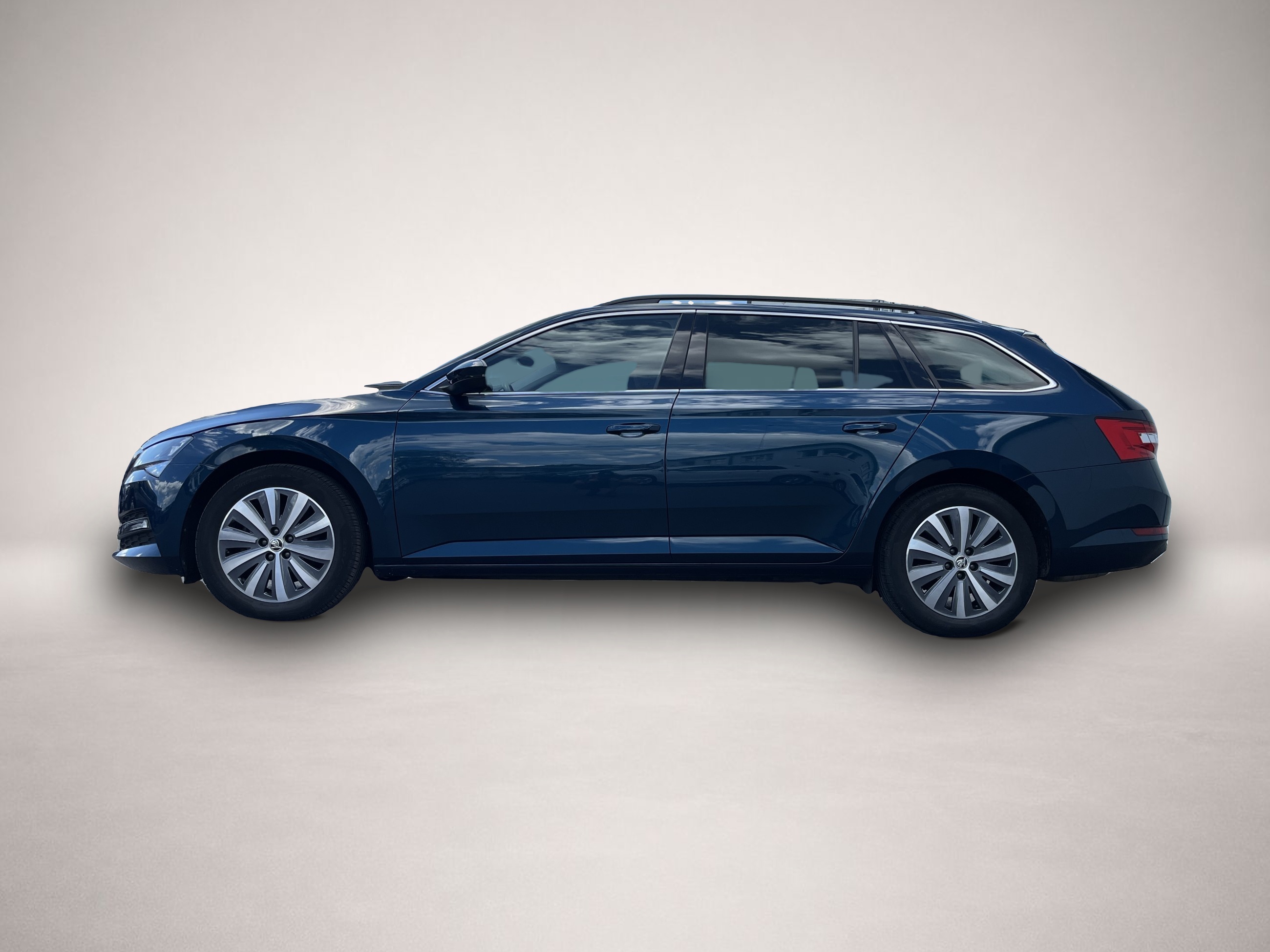 Skoda Superb (08/2022, Diesel)