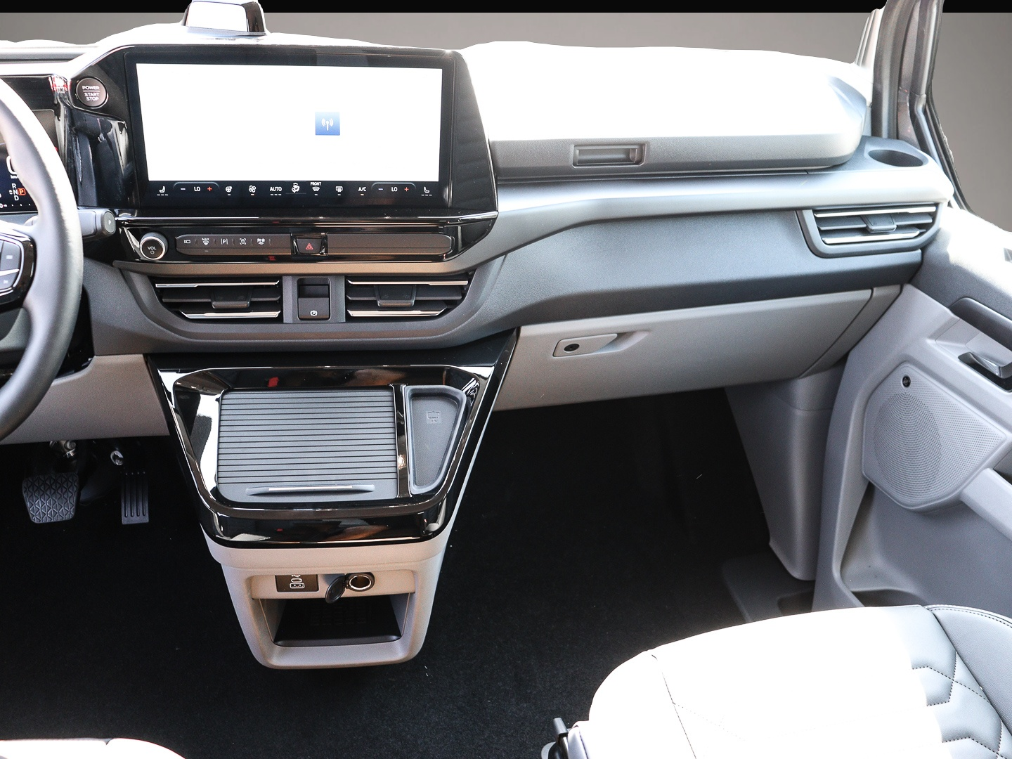 Ford Tourneo Custom (, Hybrid (Benzin/Elektro))