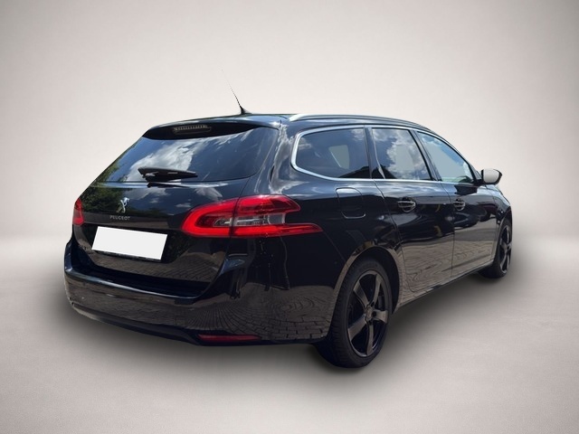 Peugeot 308 (04/2021, Benzin)