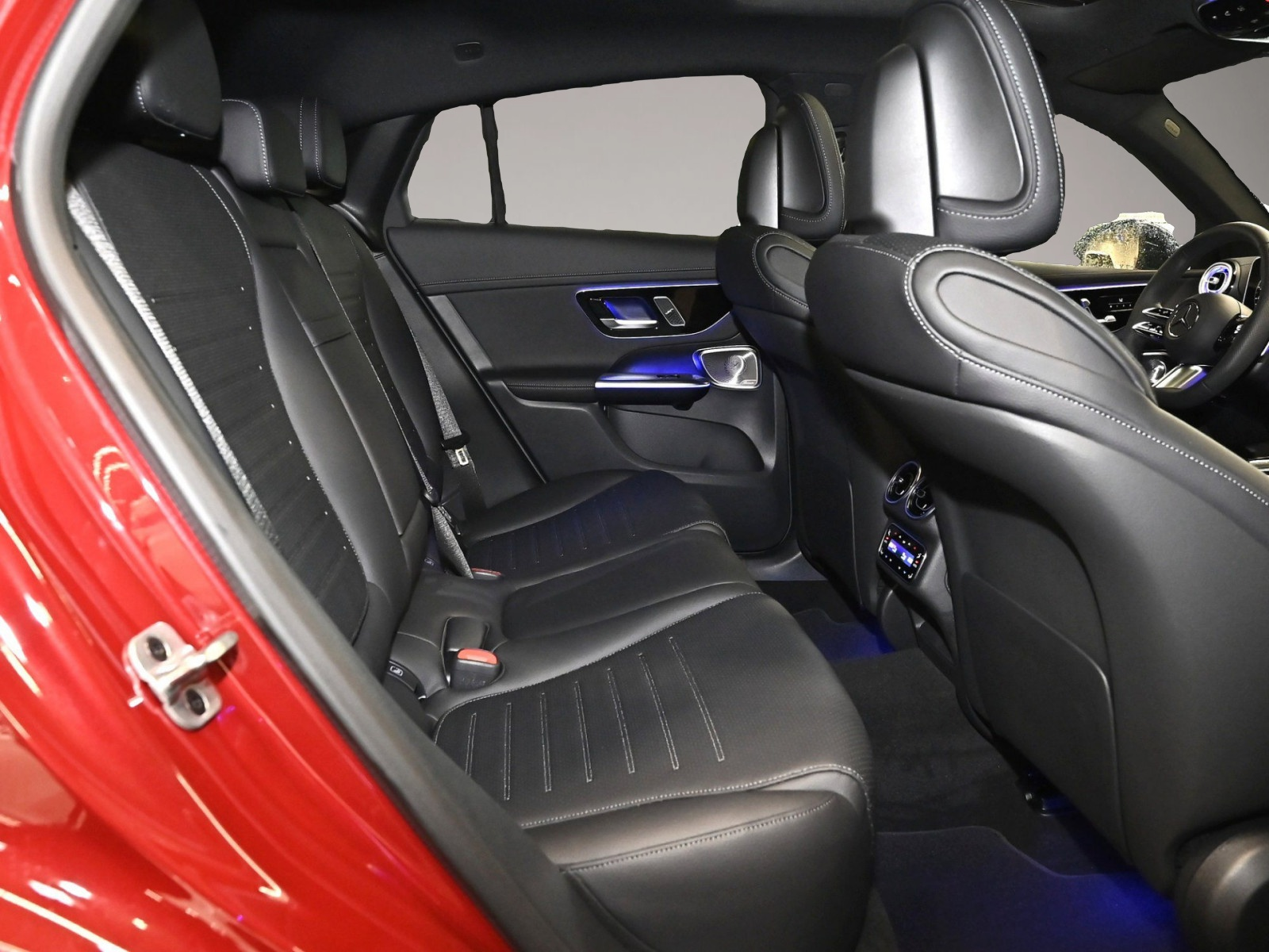 Mercedes-Benz GLC 400 (05/2025, Hybrid (Benzin/Elektro))