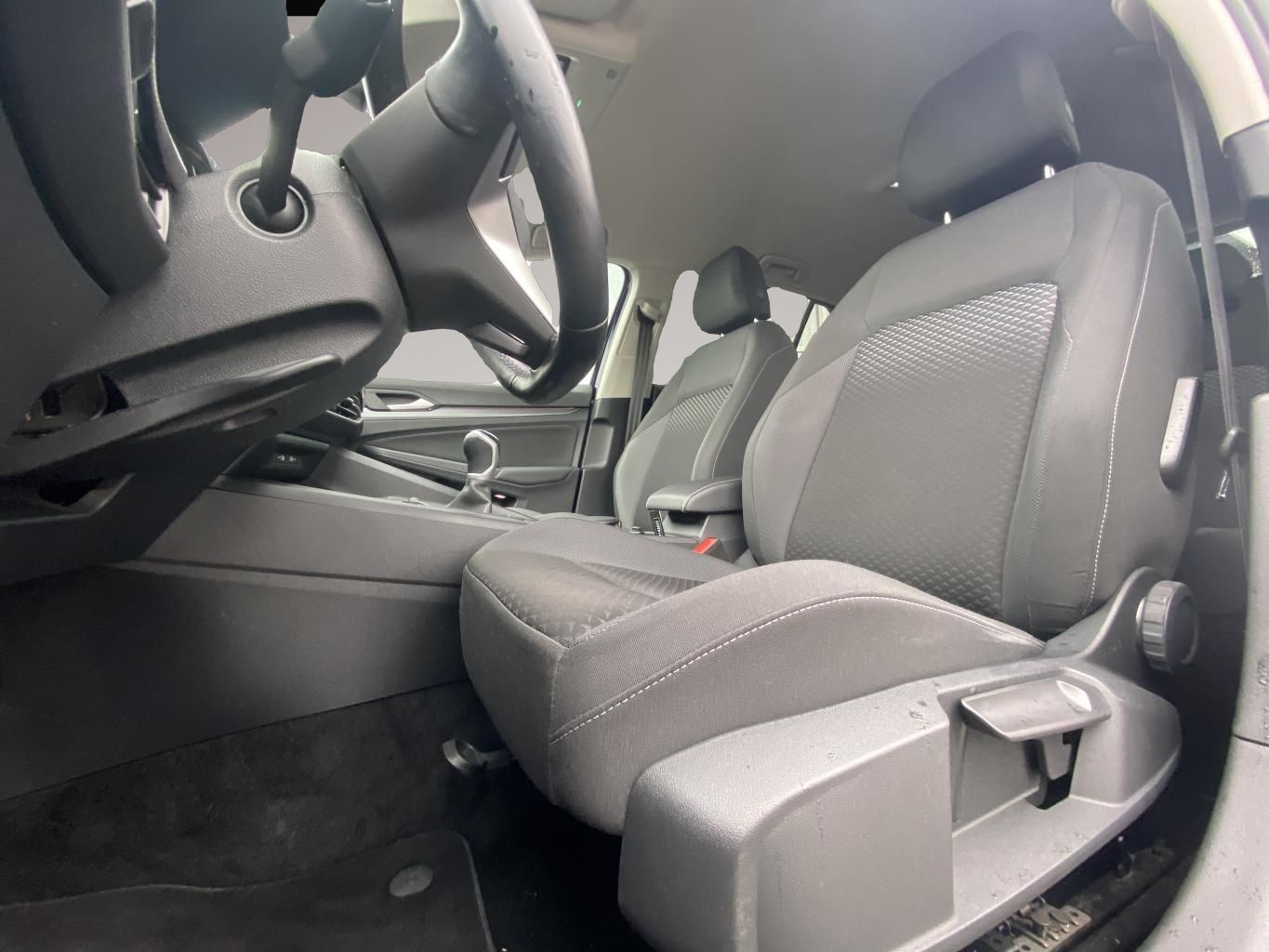 Volkswagen Golf (02/2023, )