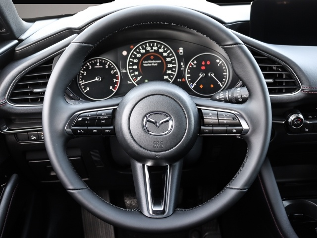 Mazda 3 (03/2026, Benzin)