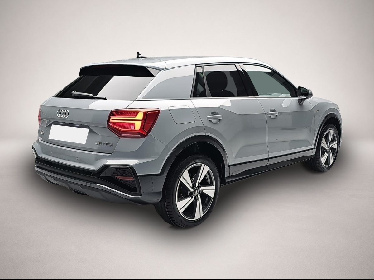 Audi Q2 (10/2025, Benzin)