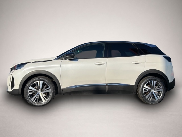 Peugeot 3008 (08/2023, Benzin)