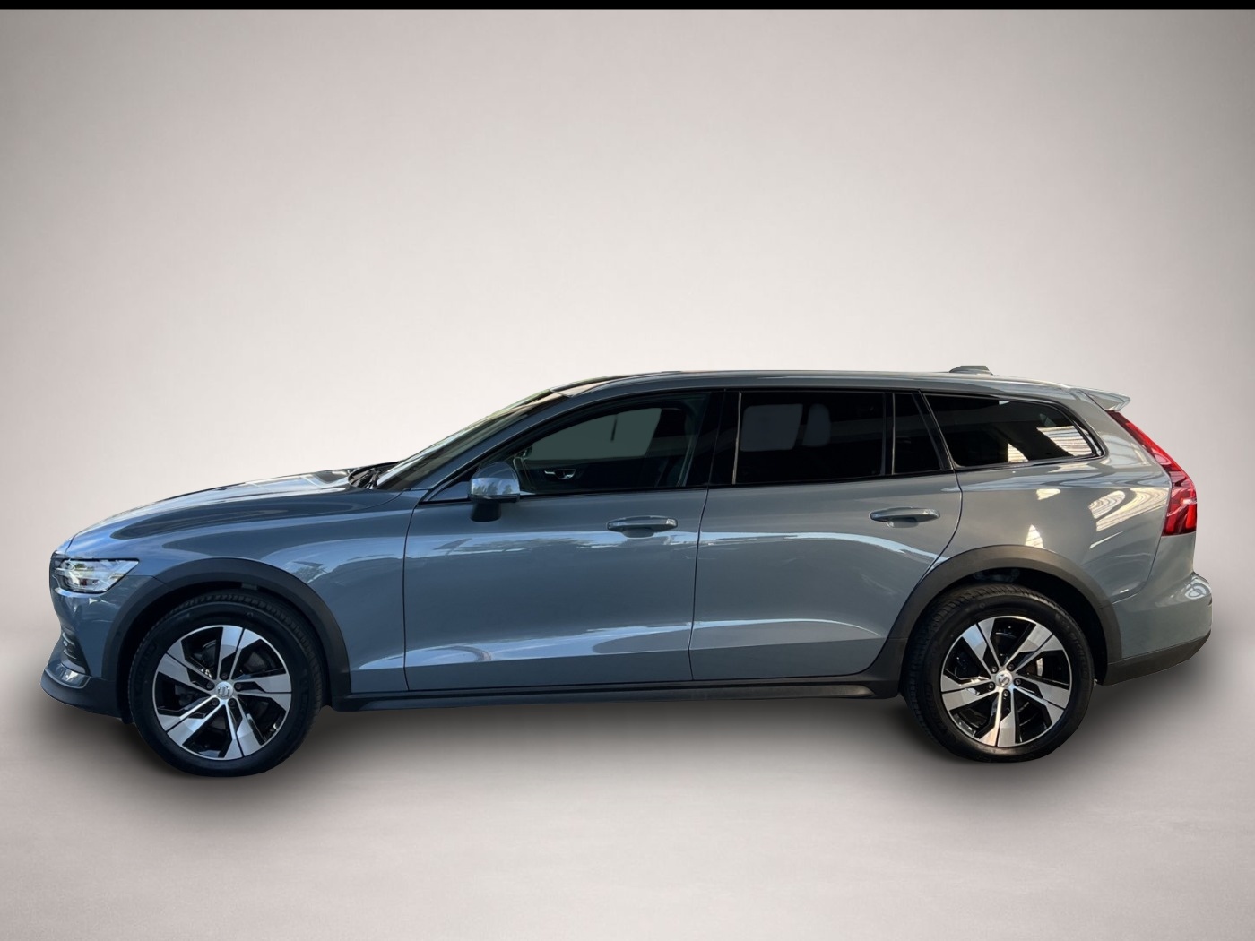Volvo V60 Cross Country (03/2023, Diesel)