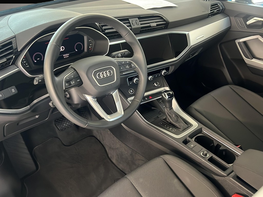 Audi Q3 (10/2025, Benzin)