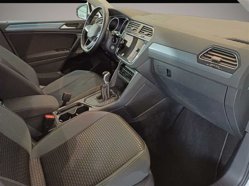 Volkswagen Tiguan (12/2022, )