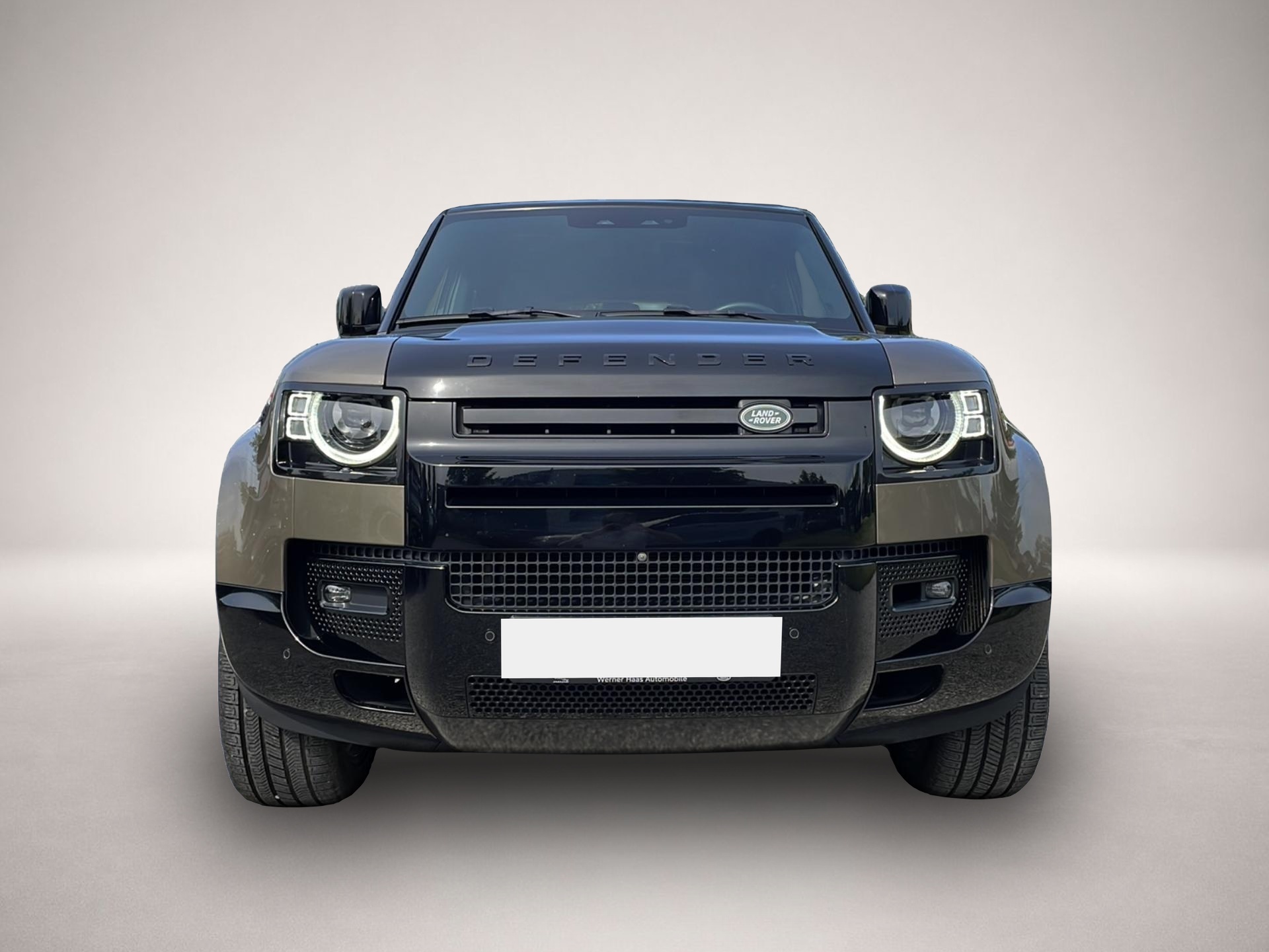 Land-Rover Defender (06/2023, Diesel)