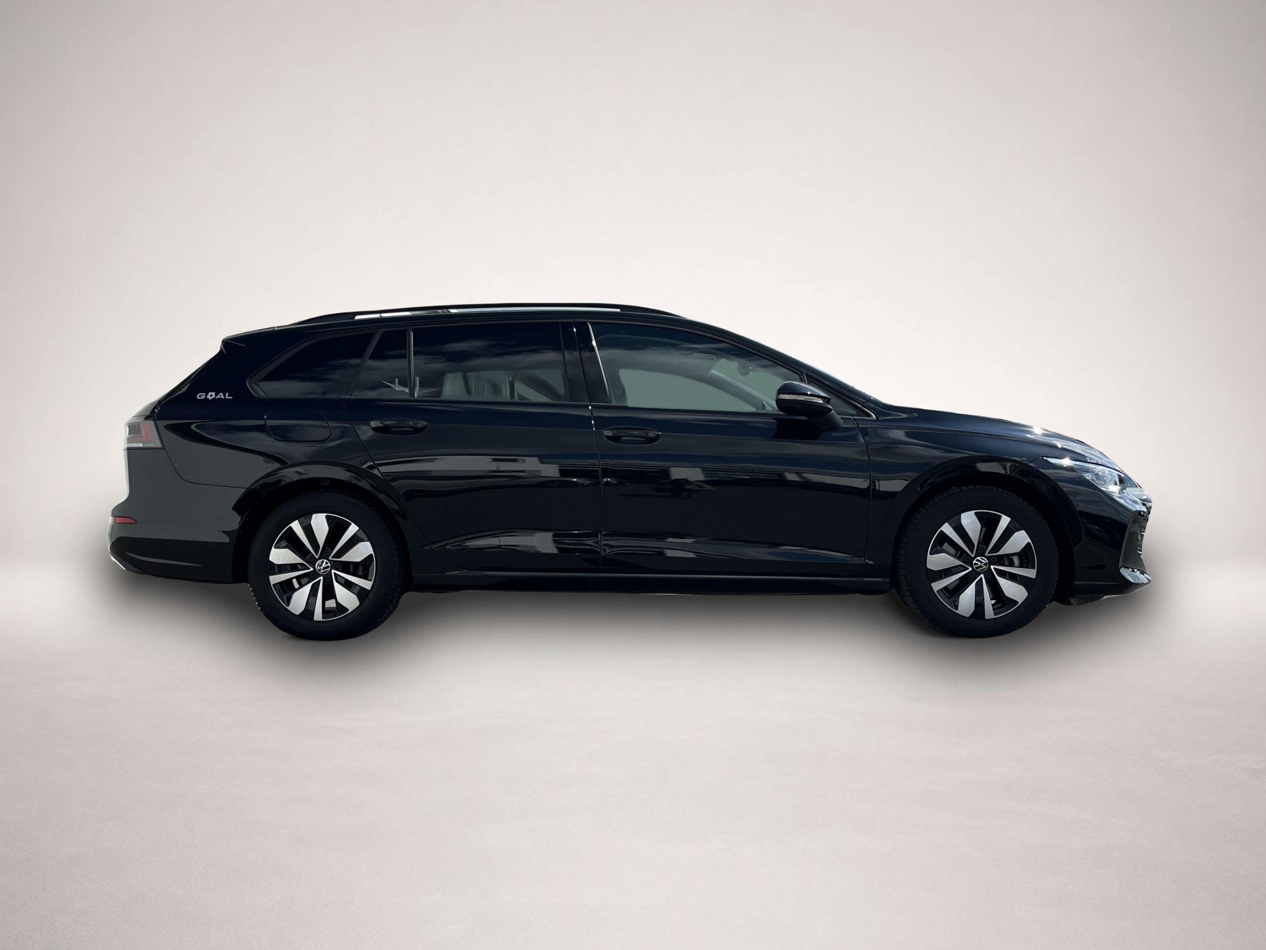 Volkswagen Golf (10/2025, )