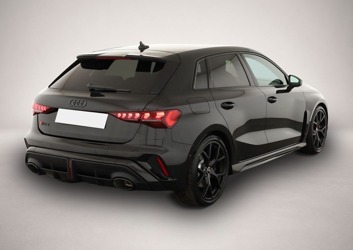 Audi RS3 (06/2026, Benzin)