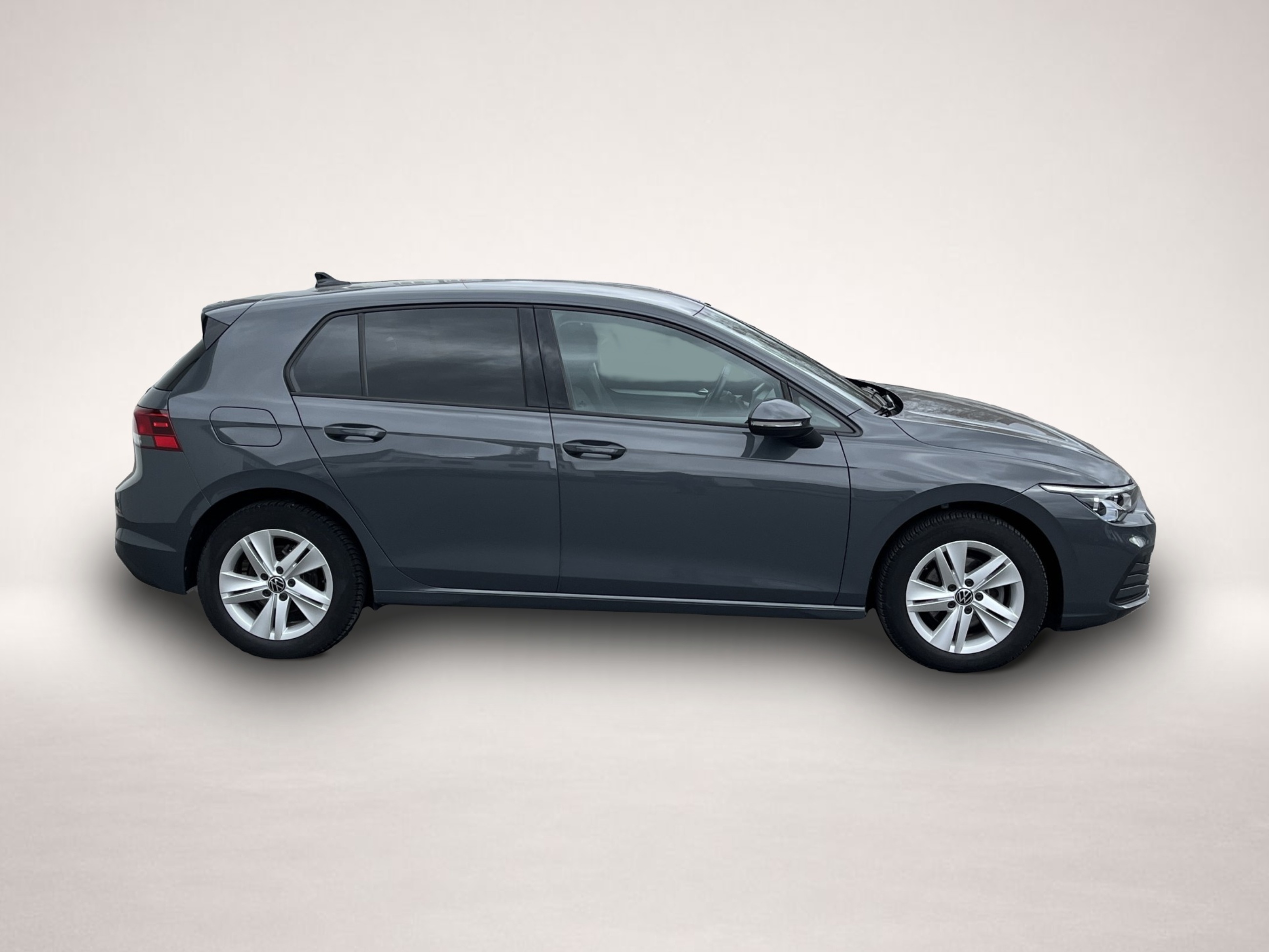 Volkswagen Golf (02/2023, Benzin)