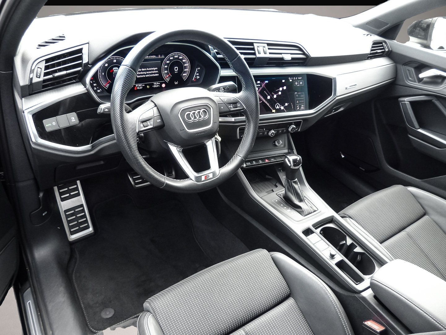 Audi Q3 (03/2023, )