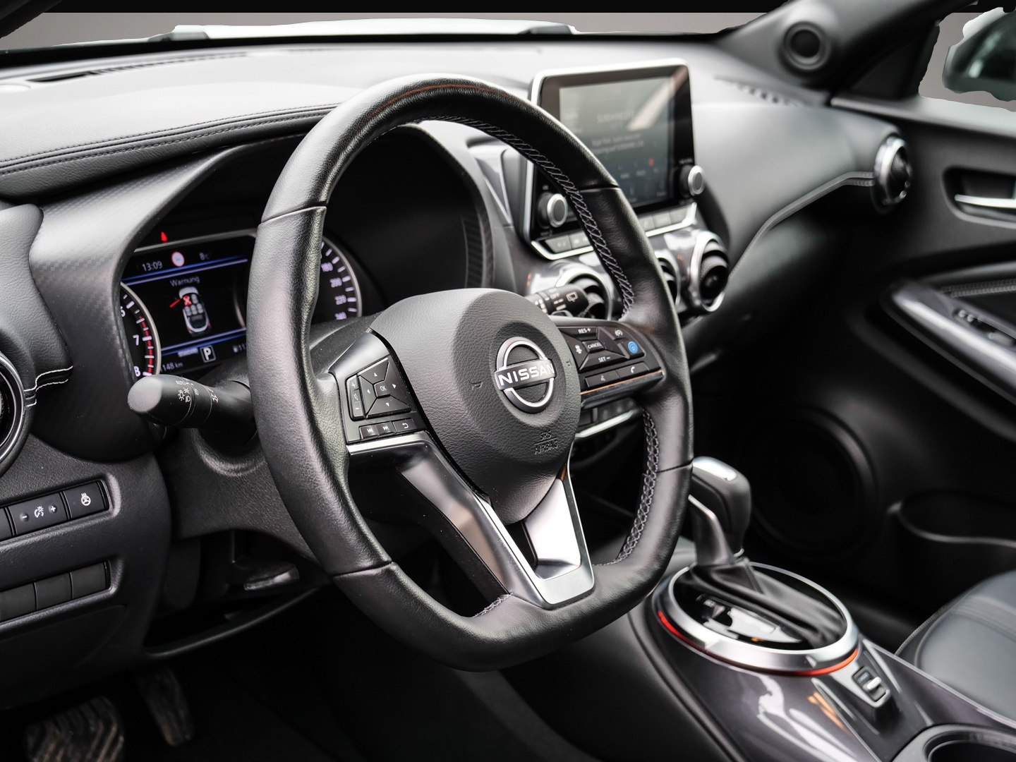 Nissan Juke (04/2023, Benzin)