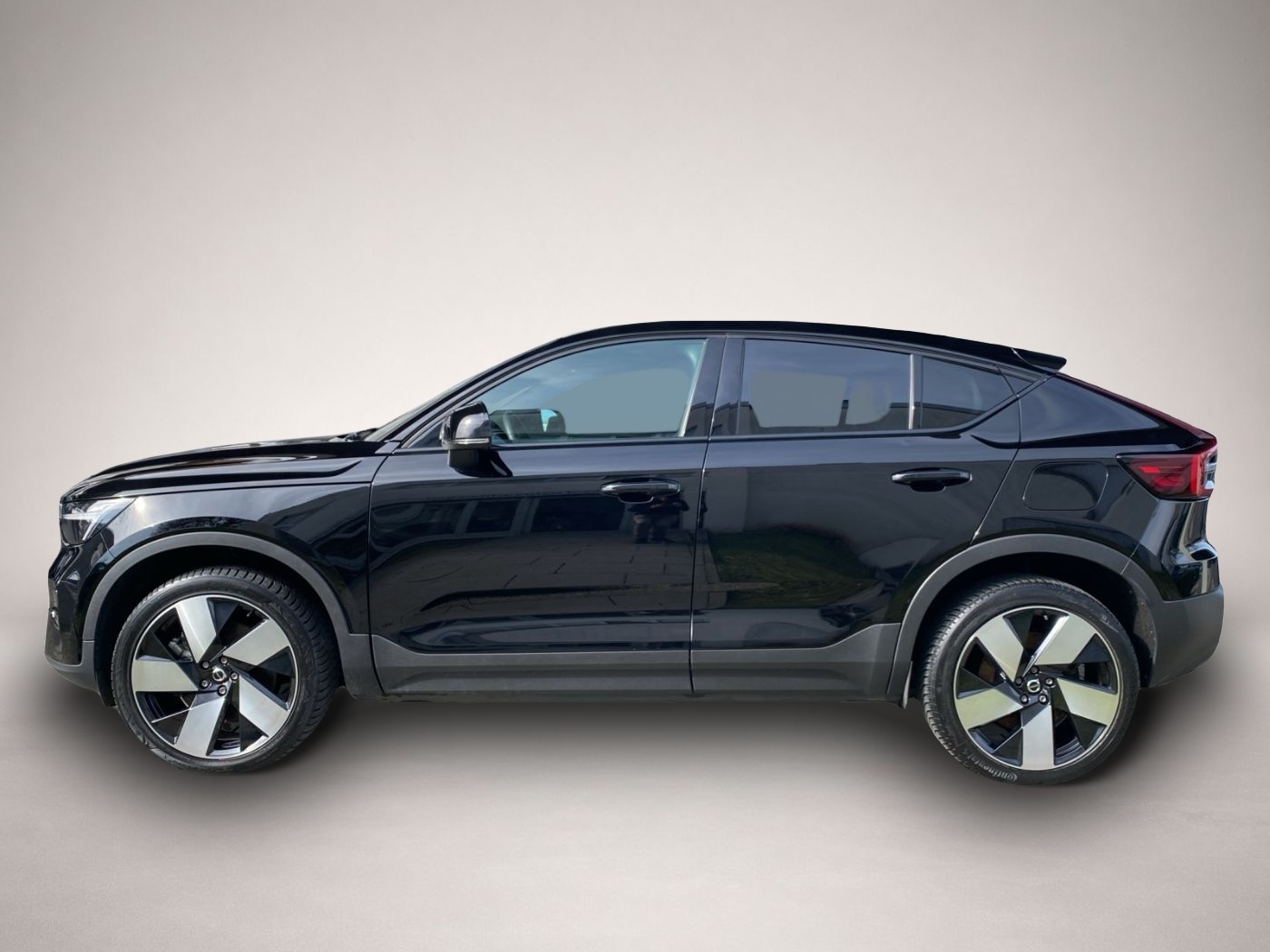 Volvo C40 (12/2022, ELECTRIC)