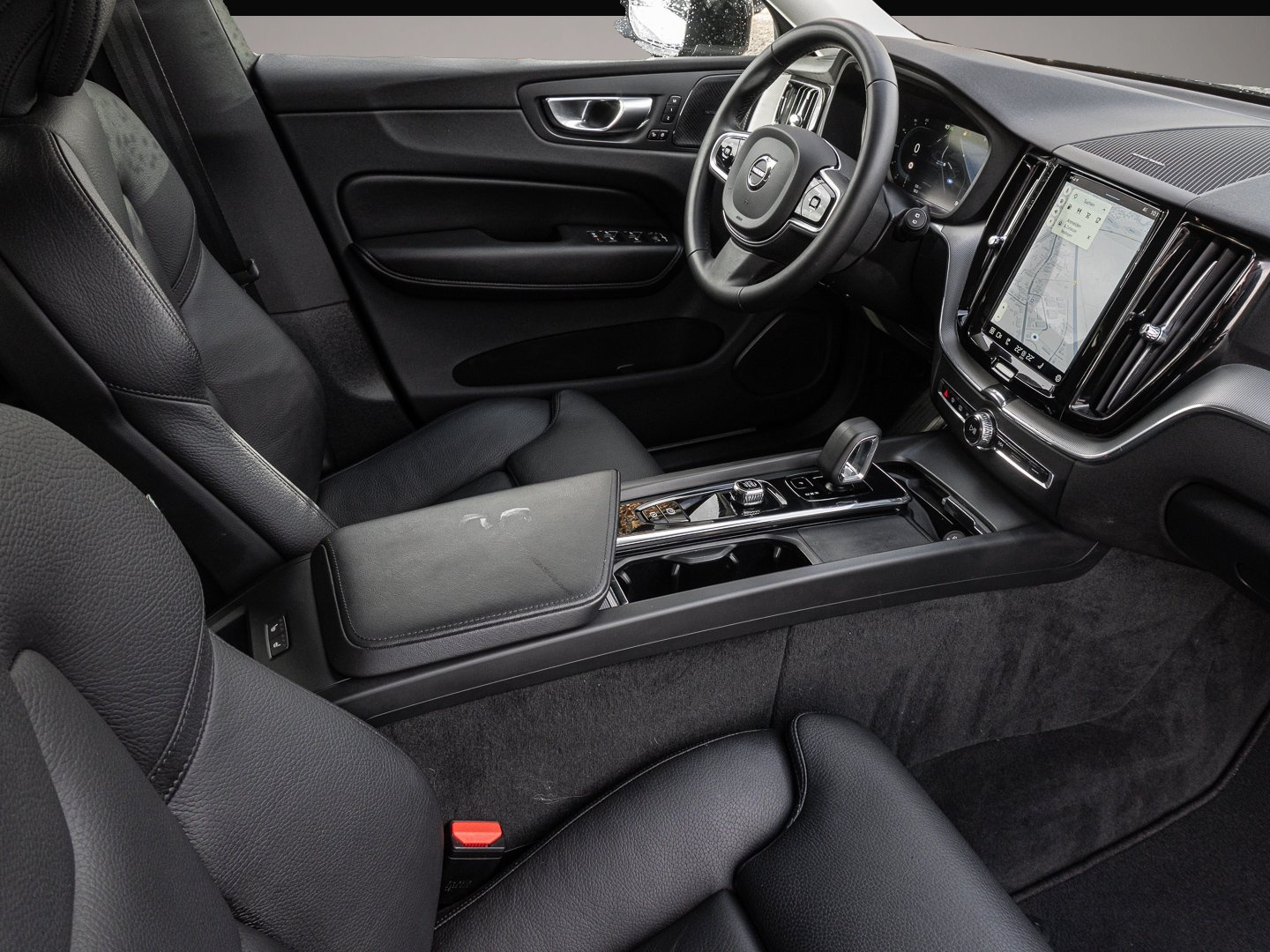 Volvo XC60 (02/2023, )