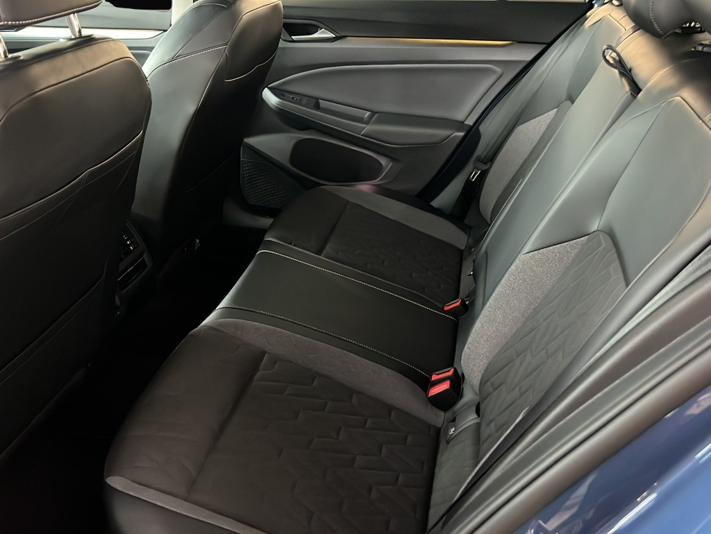 Volkswagen Golf (09/2025, Hybrid (Benzin/Elektro))
