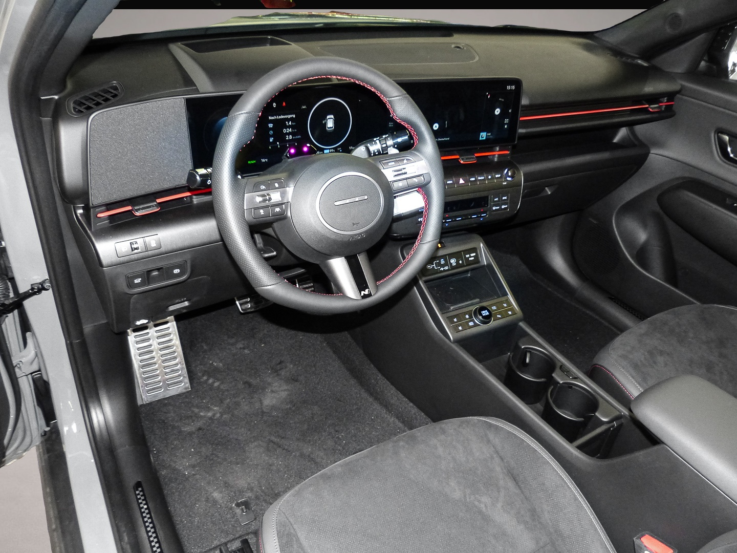 Hyundai KONA (10/2025, ELECTRIC)