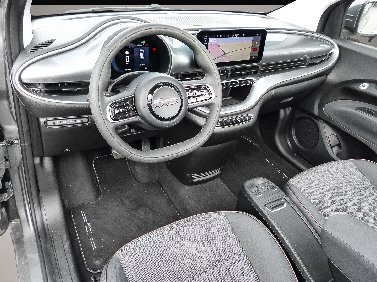 Fiat 500e (04/2023, ELECTRIC)